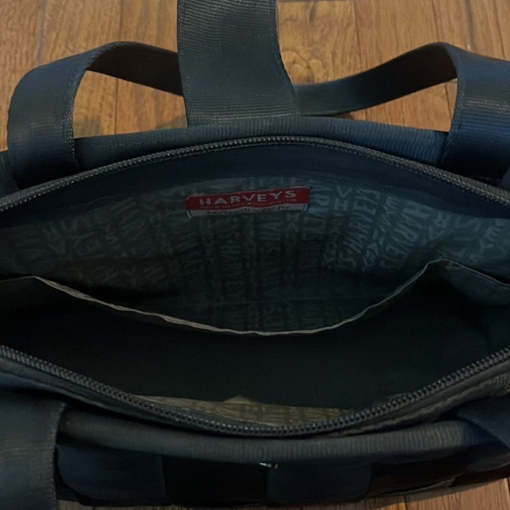 Harveys X Mercedes | Original Seatbelt Purse 14X8 Black 90s - Picture 8 of 9